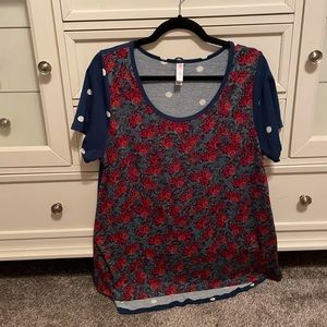 LULAROE: mixed pattern top